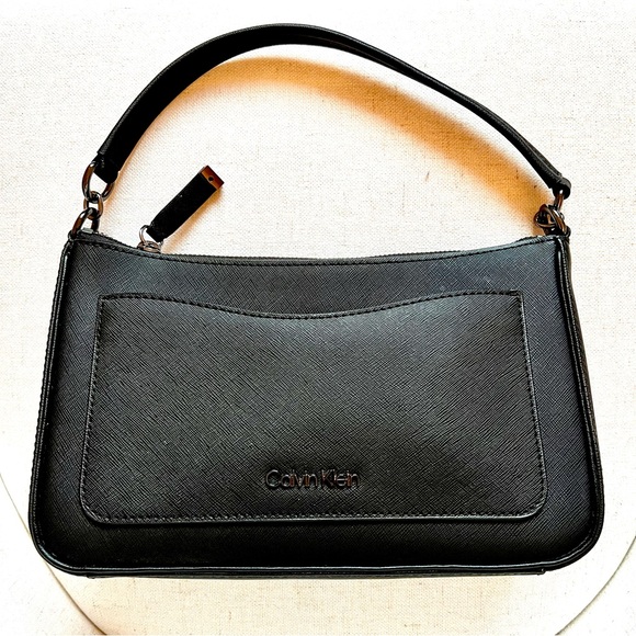 Calvin Klein small shoulder bag - Picture 1 of 9